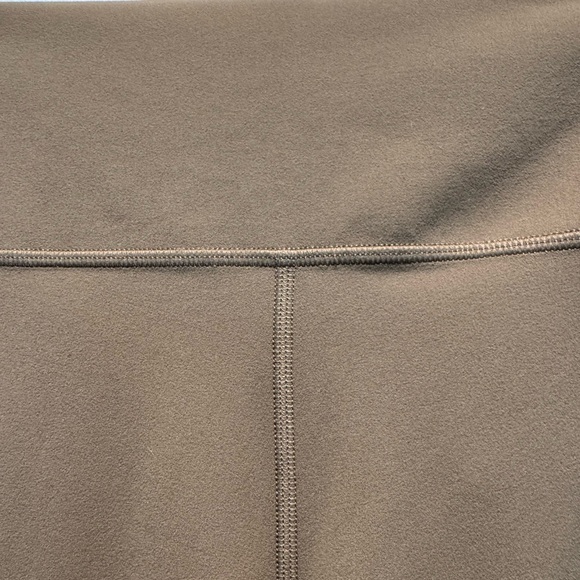 Athleta Salutation Stash High Rise 7/8 Legging - Picture 8 of 11